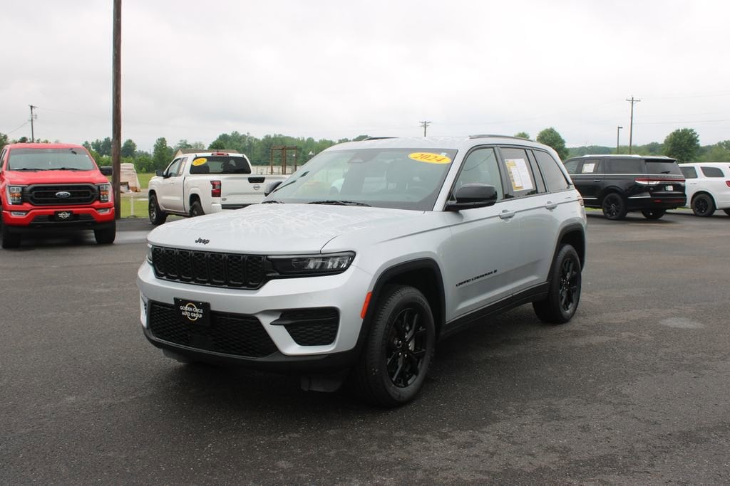 Used 2024 Jeep Grand Cherokee Altitude