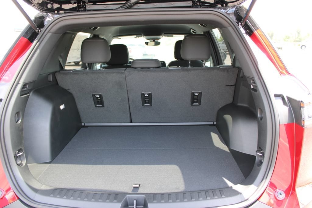 2027 Chevrolet Equinox LT - Photo 14