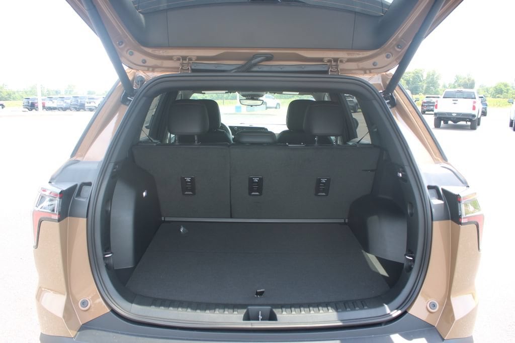 2027 Chevrolet Equinox ACTIV - Photo 17