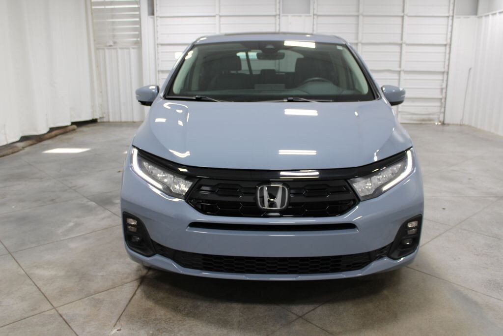 Used 2025 Honda Odyssey Touring Minivan/Van
