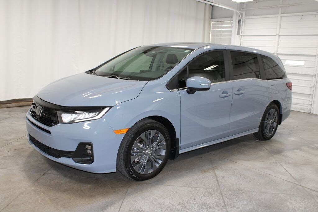 Used 2025 Honda Odyssey Touring Minivan/Van