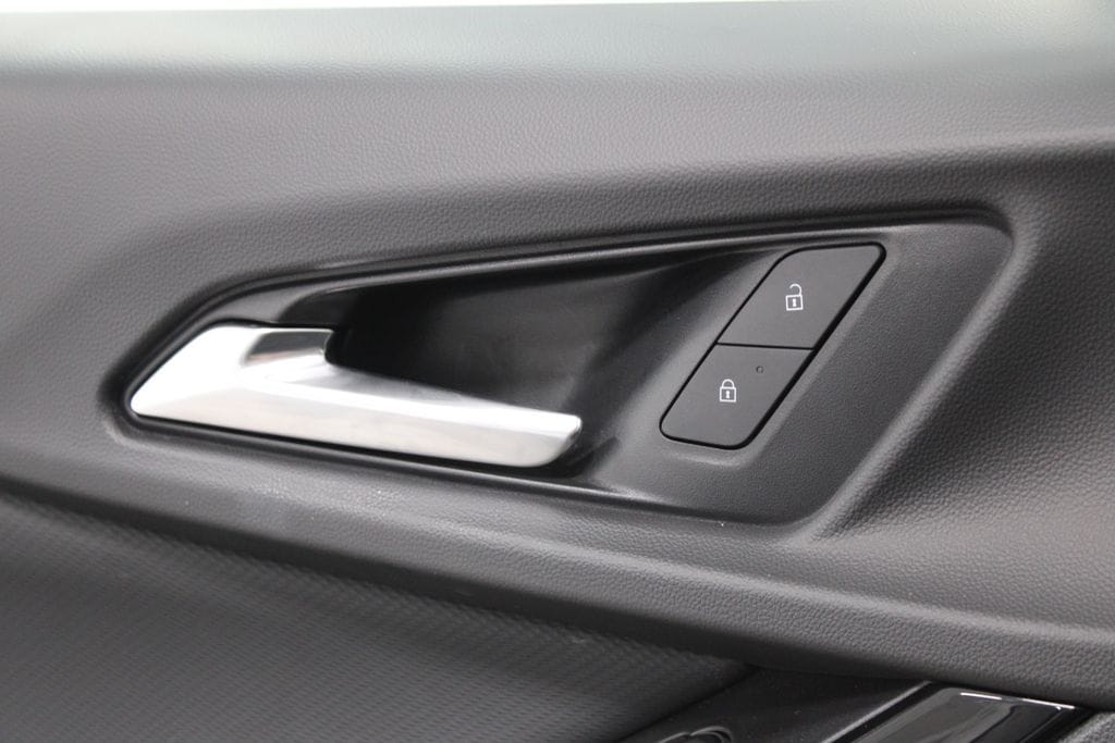 2025 Chevrolet Equinox LT - Photo 40