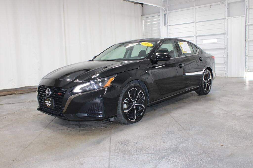 Used 2023 Nissan Altima 2.5 SR Sedan