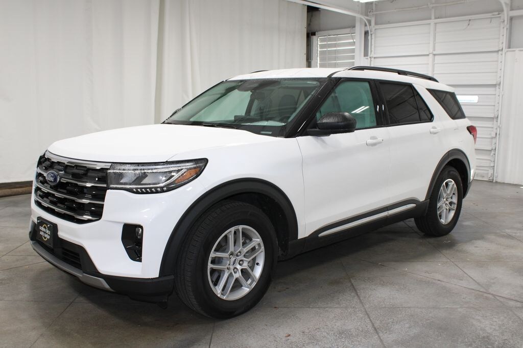 Used 2025 Ford Explorer Active SUV