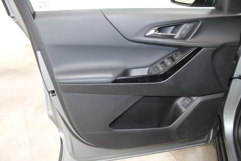 2025 Chevrolet Equinox LT - Photo 16