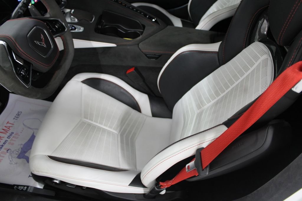 2023 Chevrolet Corvette 3LT - Photo 14