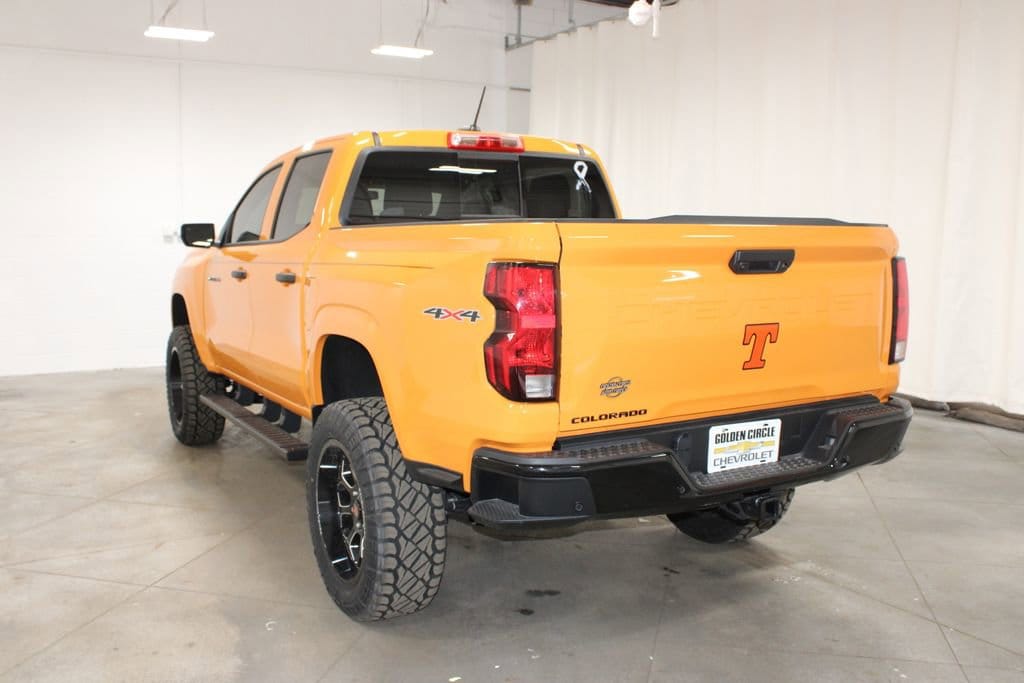 2025 Chevrolet Colorado Work Truck - Photo 7