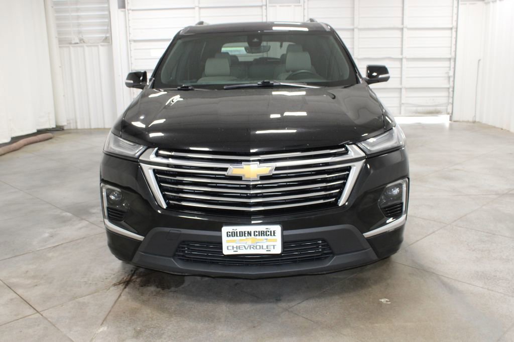 2023 Chevrolet Traverse Premier photo 2