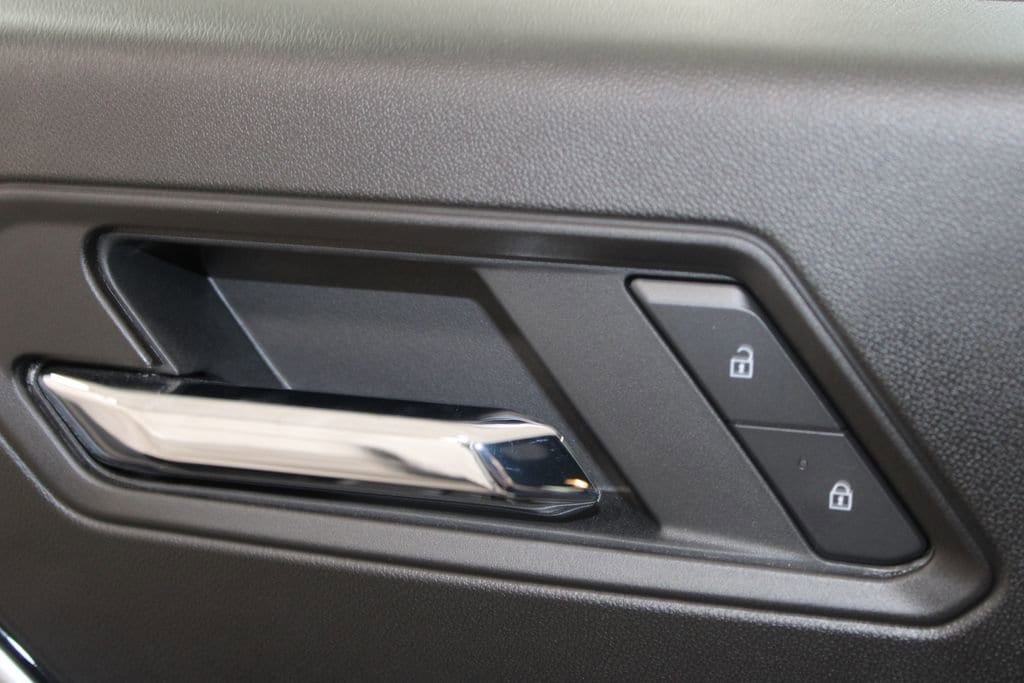 2025 Chevrolet Colorado Z71 - Photo 37