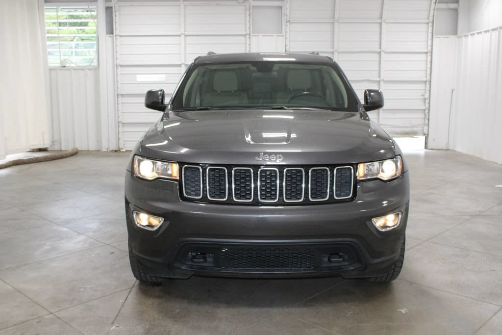 Used 2018 Jeep Grand Cherokee Laredo E