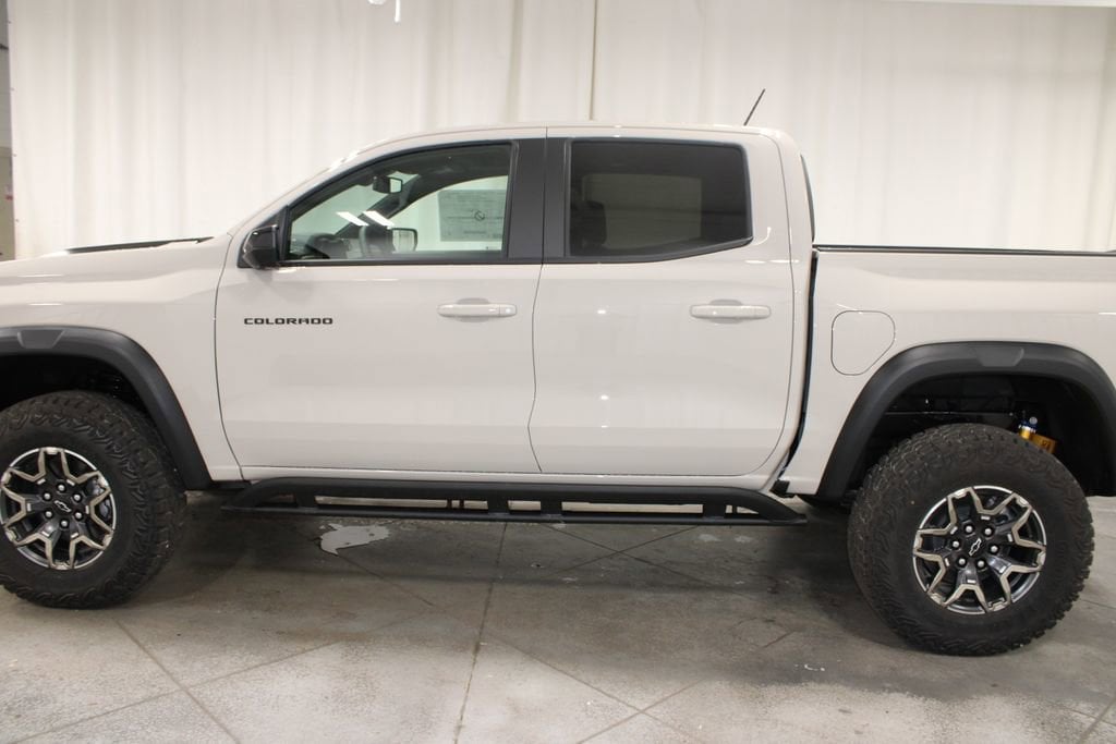 2026 Chevrolet Colorado ZR2 - Photo 6