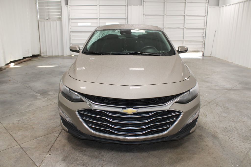 2024 Chevrolet Malibu 1LT photo 2