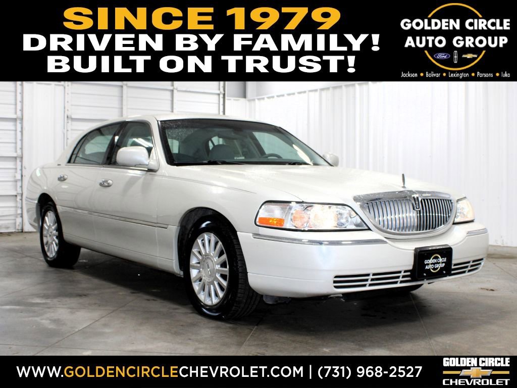 2004 Lincoln Town Car Signature