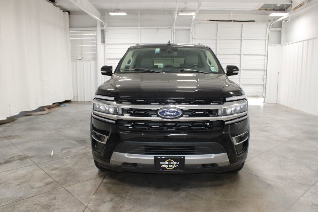 2023 Ford Expedition MAX Limited photo 2