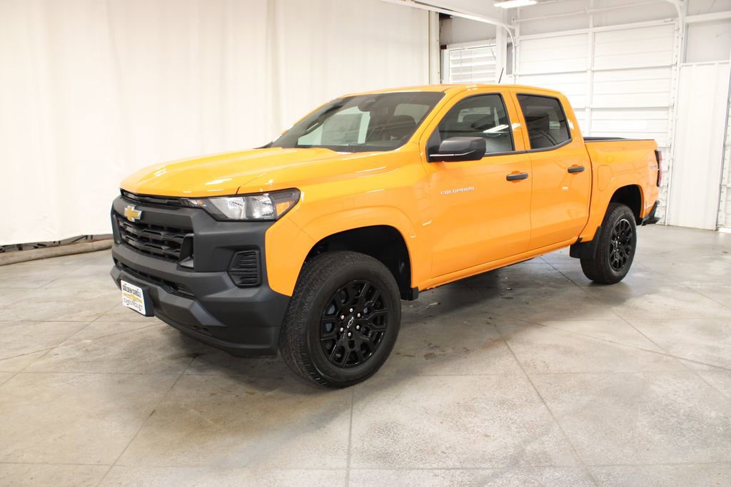 2025 Chevrolet Colorado Work Truck photo 3