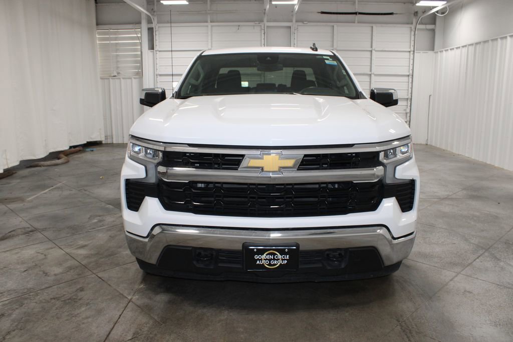2024 Chevrolet Silverado 1500 LT photo 2