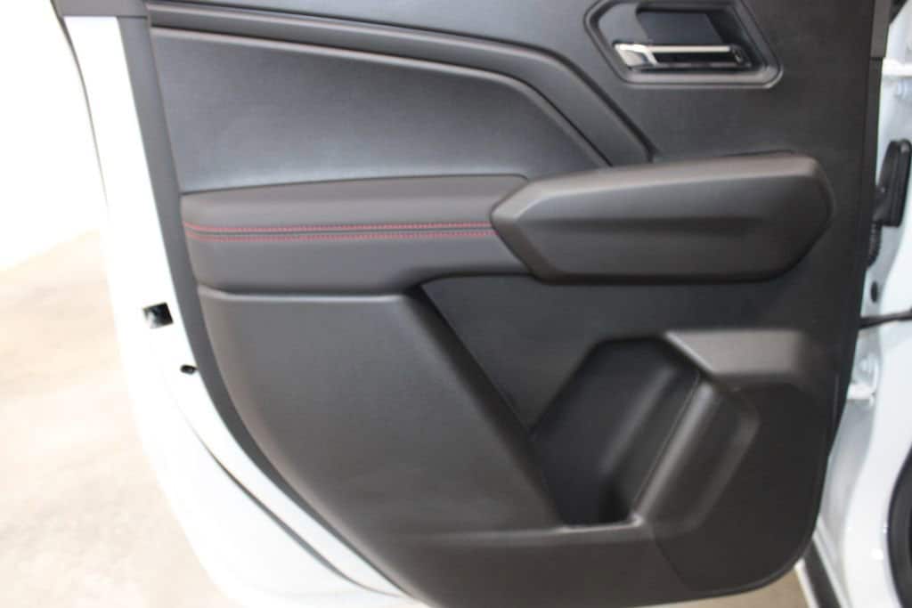 2025 Chevrolet Colorado Z71 - Photo 24