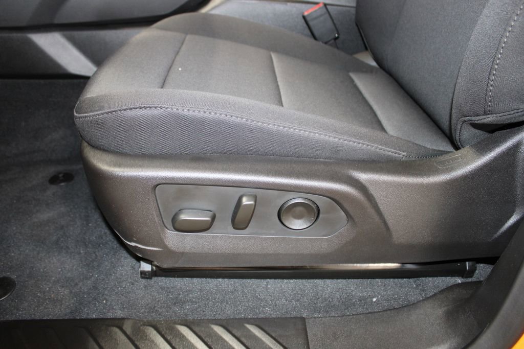 2025 Chevrolet Colorado Work Truck - Photo 19