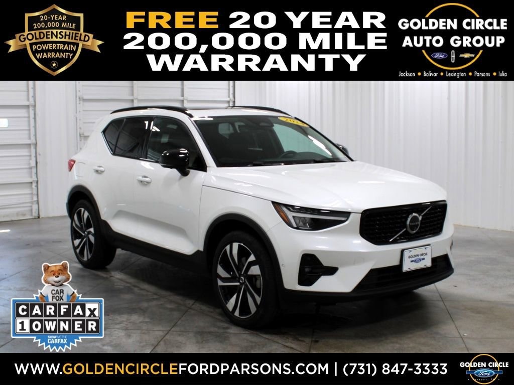Used 2024 Volvo XC40 Plus Dark Theme