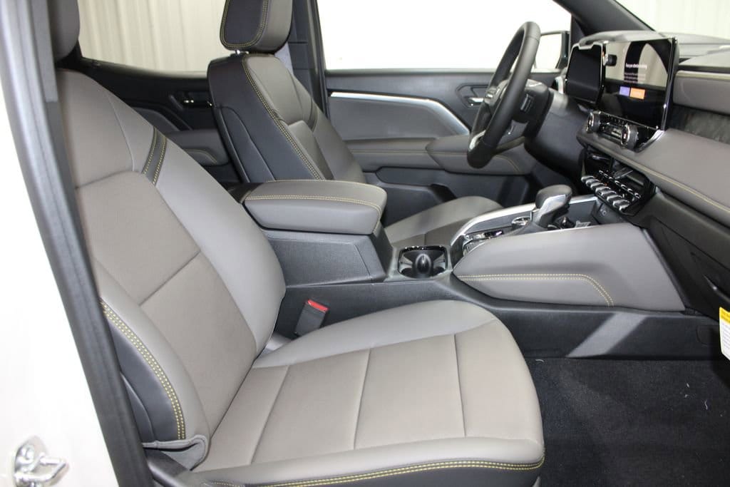 2026 Chevrolet Colorado ZR2 - Photo 33