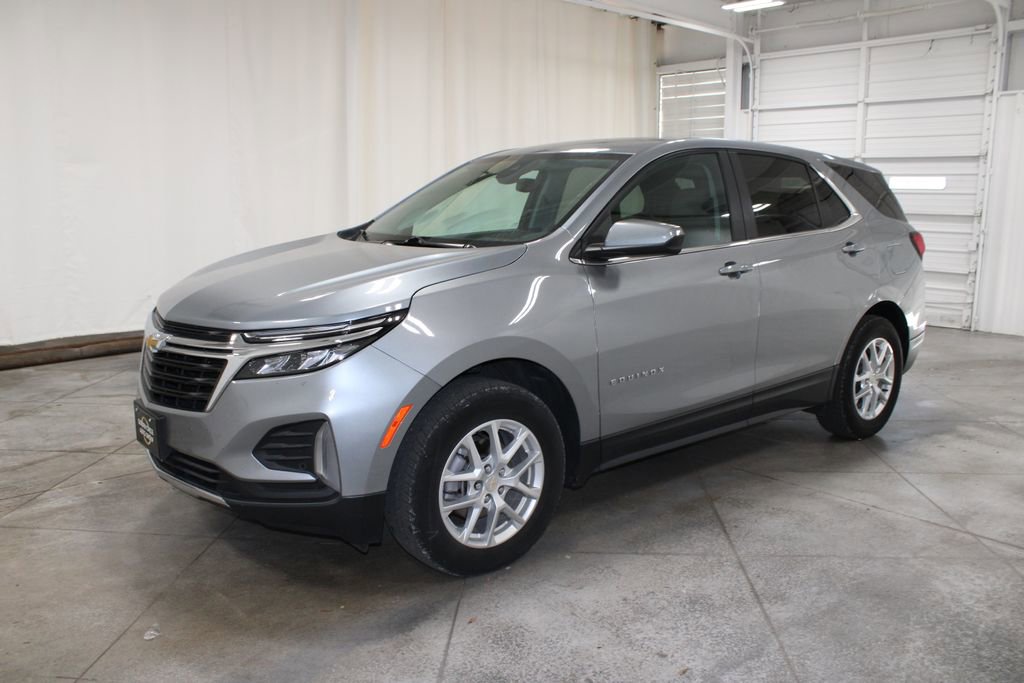 2023 Chevrolet Equinox LT photo 3
