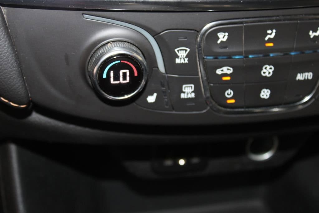 2021 Chevrolet Traverse 1LT - Photo 38