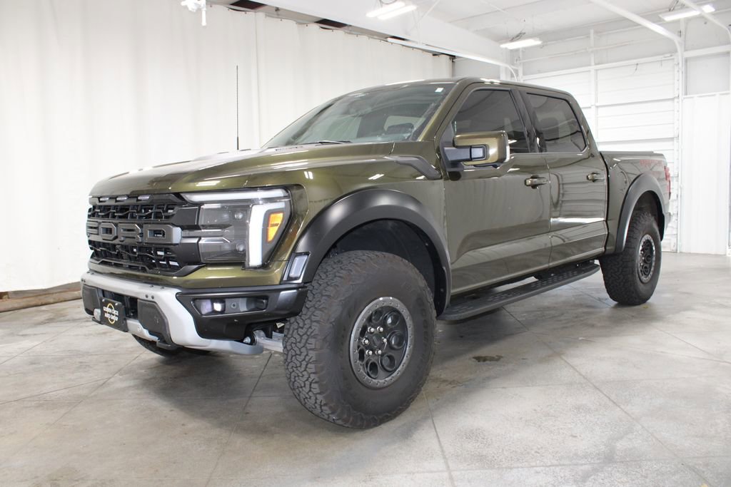 2025 Ford F-150 Raptor photo 2