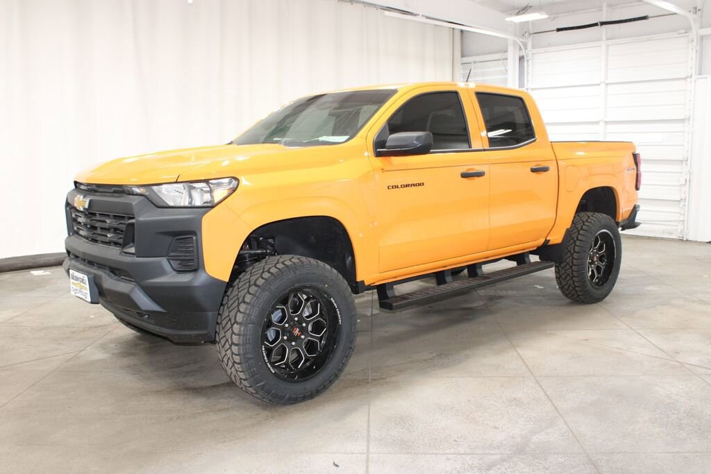 New 2025 Chevrolet Colorado WT/LT Truck