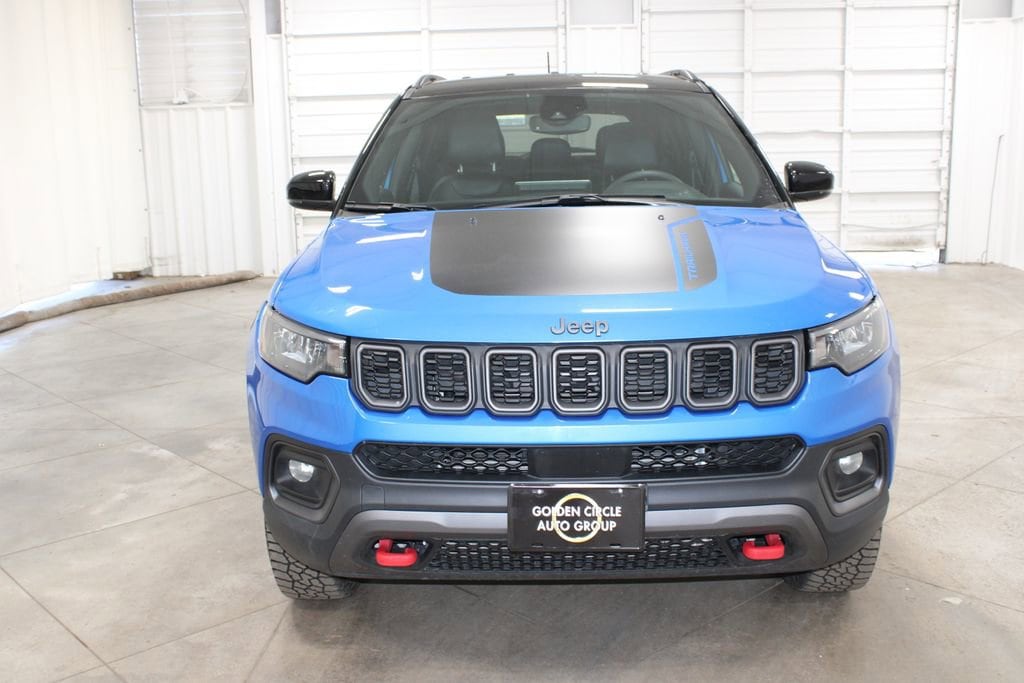 Used 2025 Jeep Compass Trailhawk