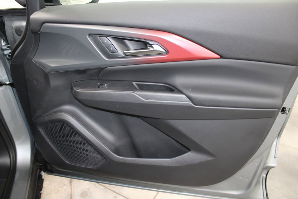 2026 Chevrolet Equinox EV RS - Photo 27