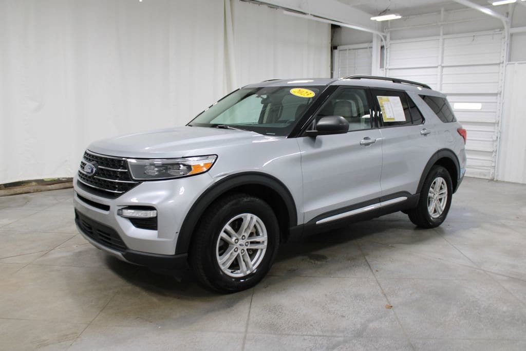 Used 2023 Ford Explorer XLT