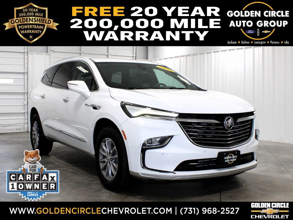 2023 Buick Enclave Essence's photo