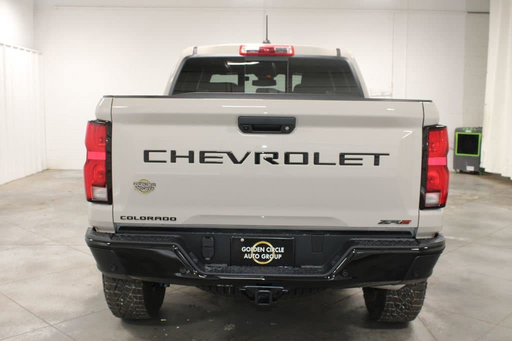 2026 Chevrolet Colorado ZR2 - Photo 8