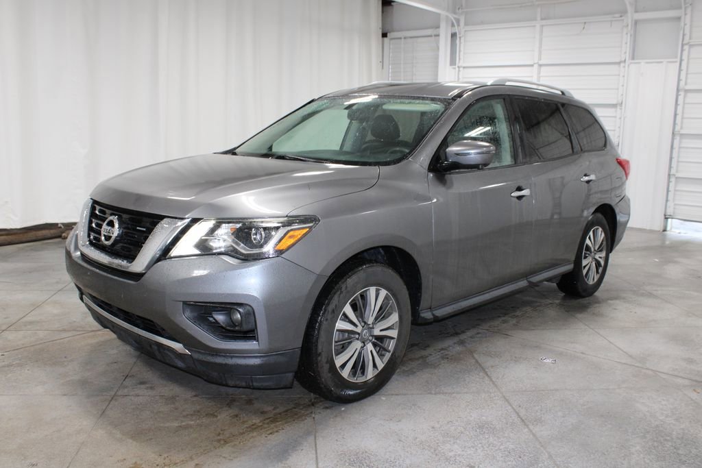 2020 Nissan Pathfinder SL photo 3