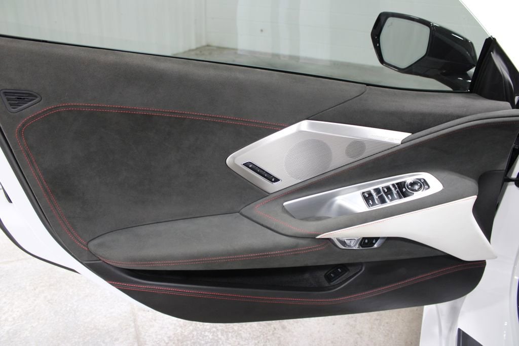 2023 Chevrolet Corvette 3LT - Photo 18