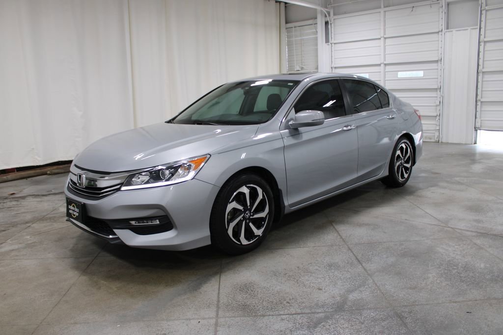 2017 Honda Accord EX-L photo 3