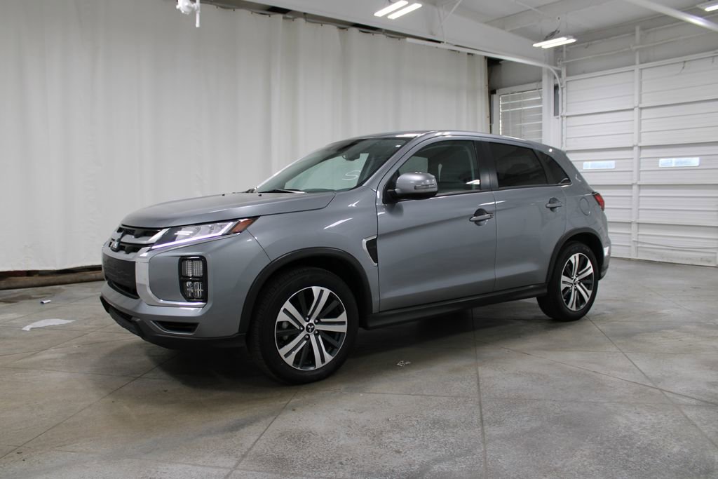 2024 Mitsubishi Outlander Sport S photo 2