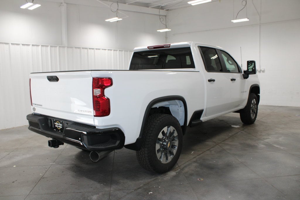 2026 Chevrolet Silverado 2500 HD Custom - Photo 8