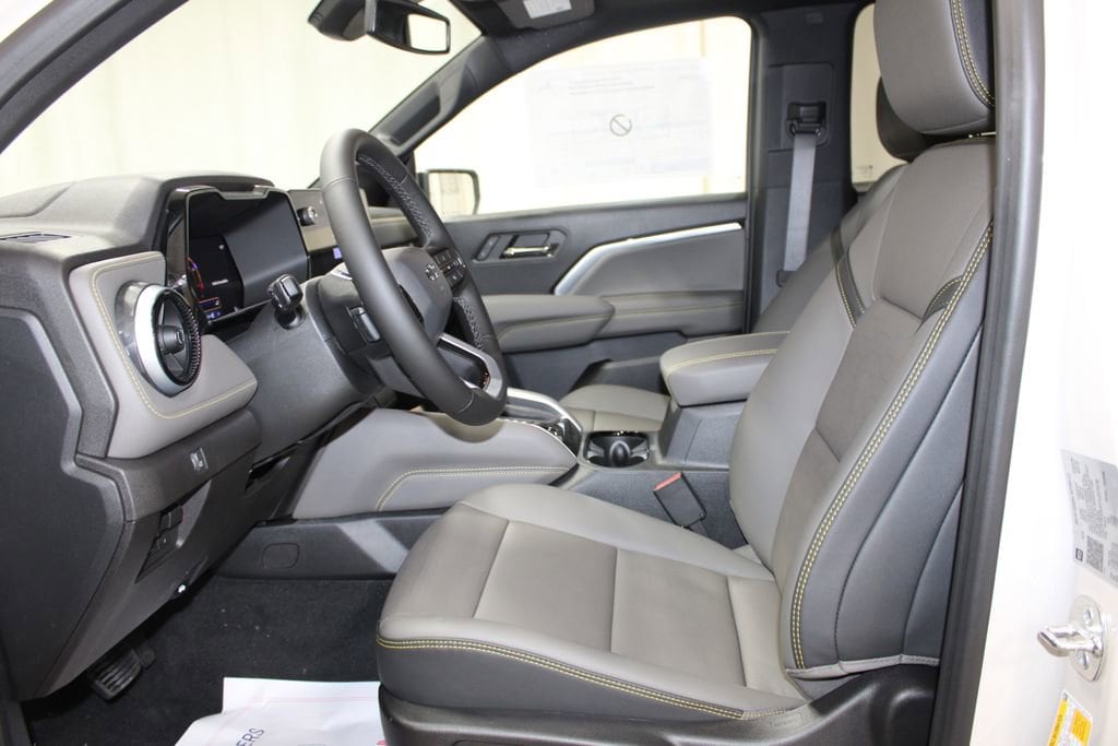 2026 Chevrolet Colorado ZR2 - Photo 27