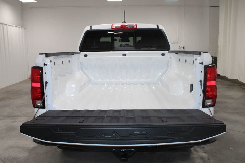 2025 Chevrolet Colorado Z71 - Photo 17