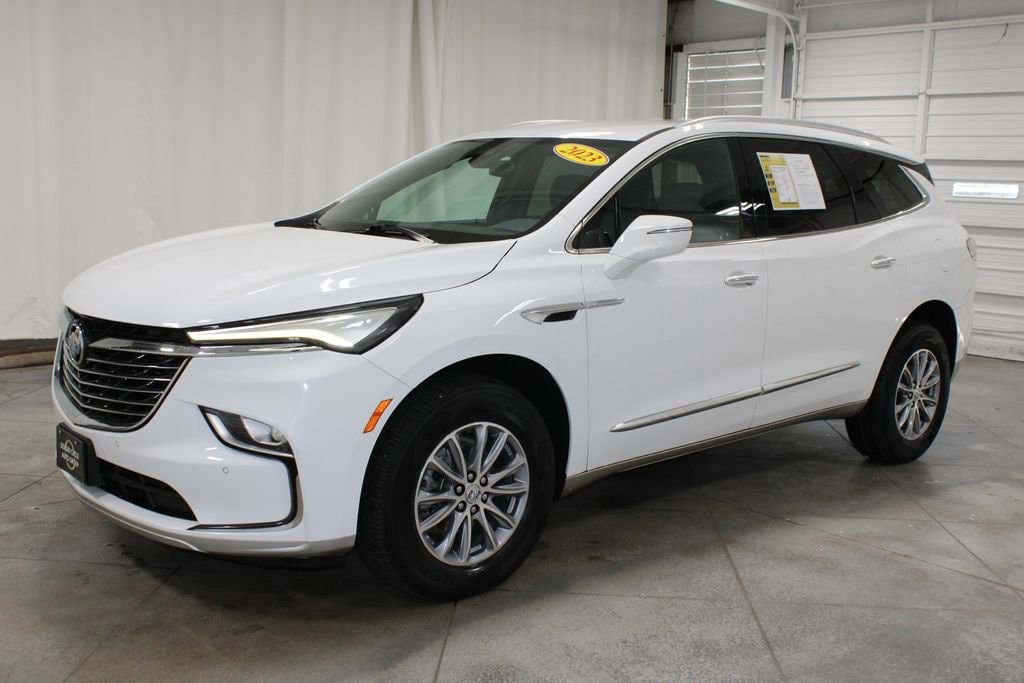 Used 2023 Buick Enclave Essence SUV