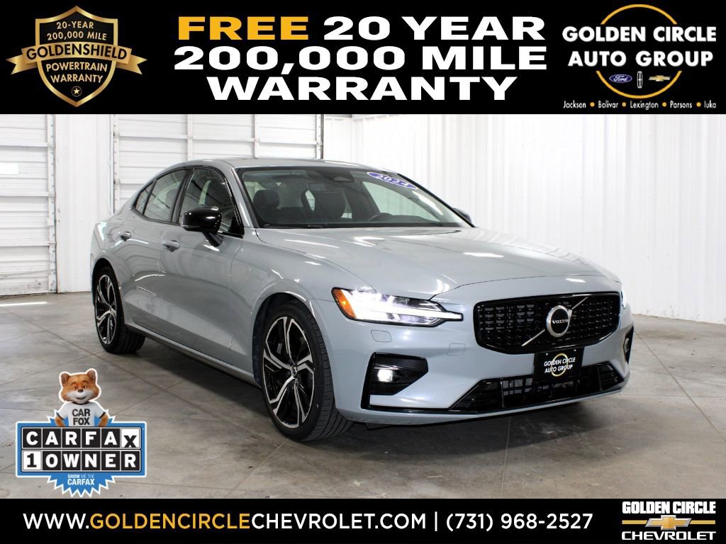 2024 Volvo S60 B5 Core Dark Theme's photo