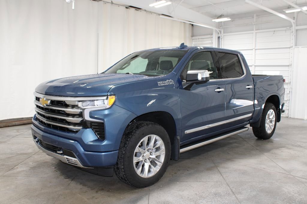 2024 Chevrolet Silverado 1500 High Country photo 2