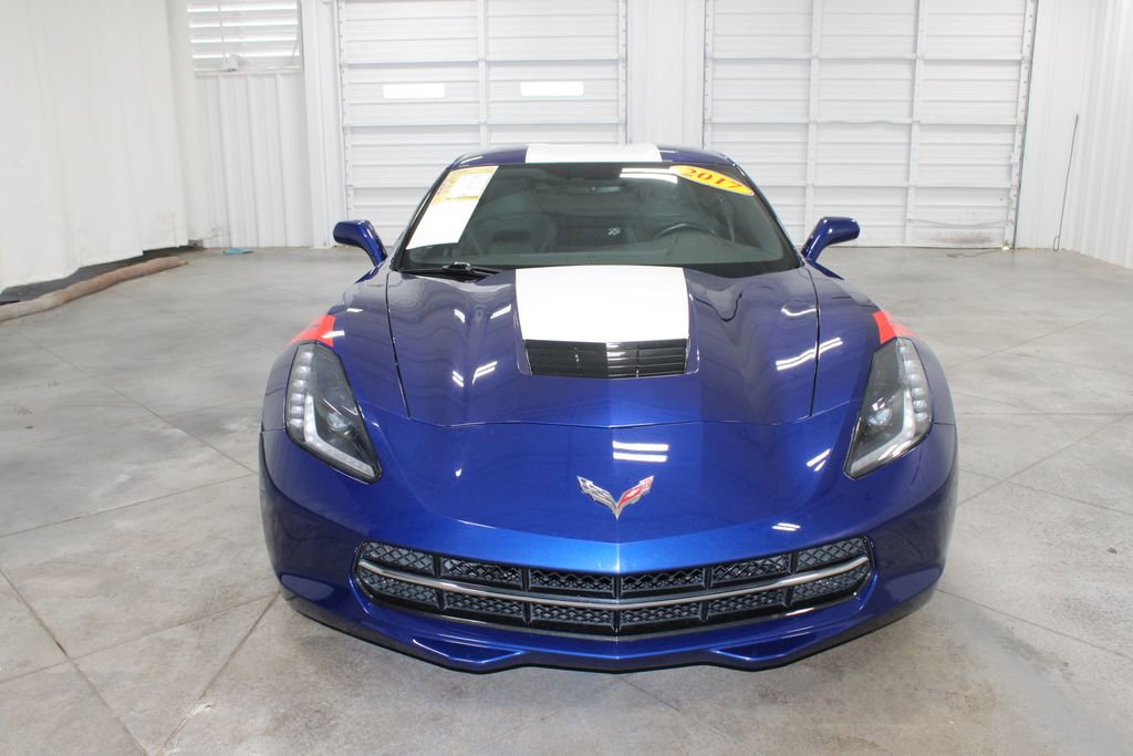 2017 Chevrolet Corvette Stingray 1LT photo 2