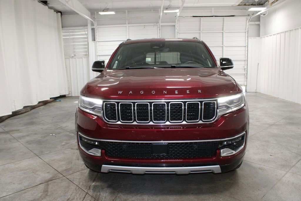 2023 Jeep Wagoneer L Series II photo 2