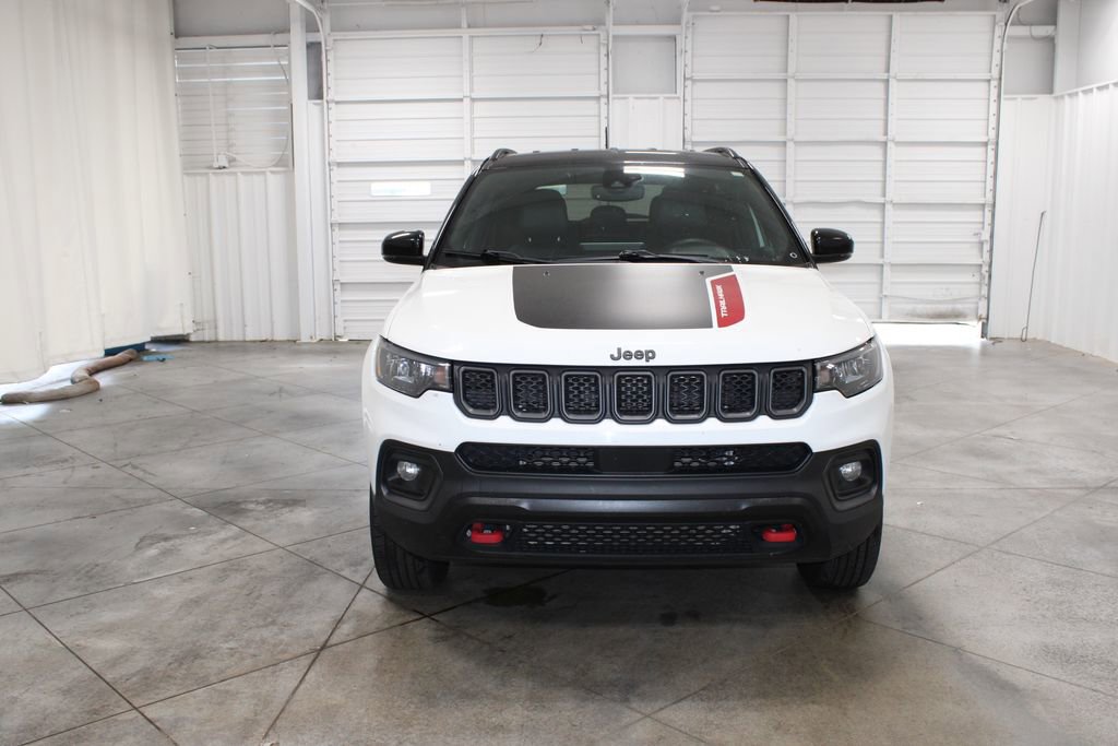 2023 Jeep Compass Trailhawk photo 2