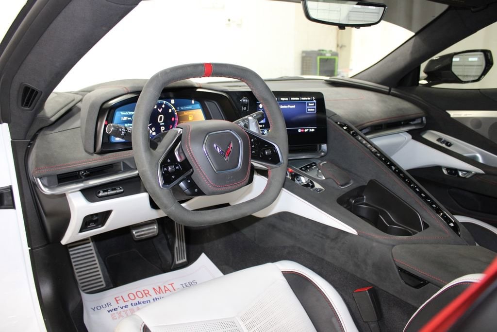 2023 Chevrolet Corvette 3LT - Photo 17