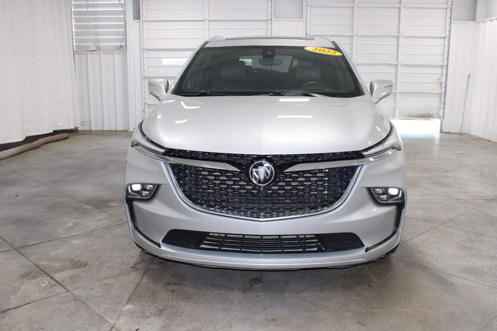 2022 Buick Enclave Avenir photo 2