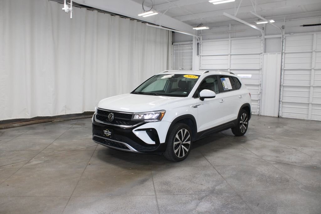 Used 2023 Volkswagen Taos SE
