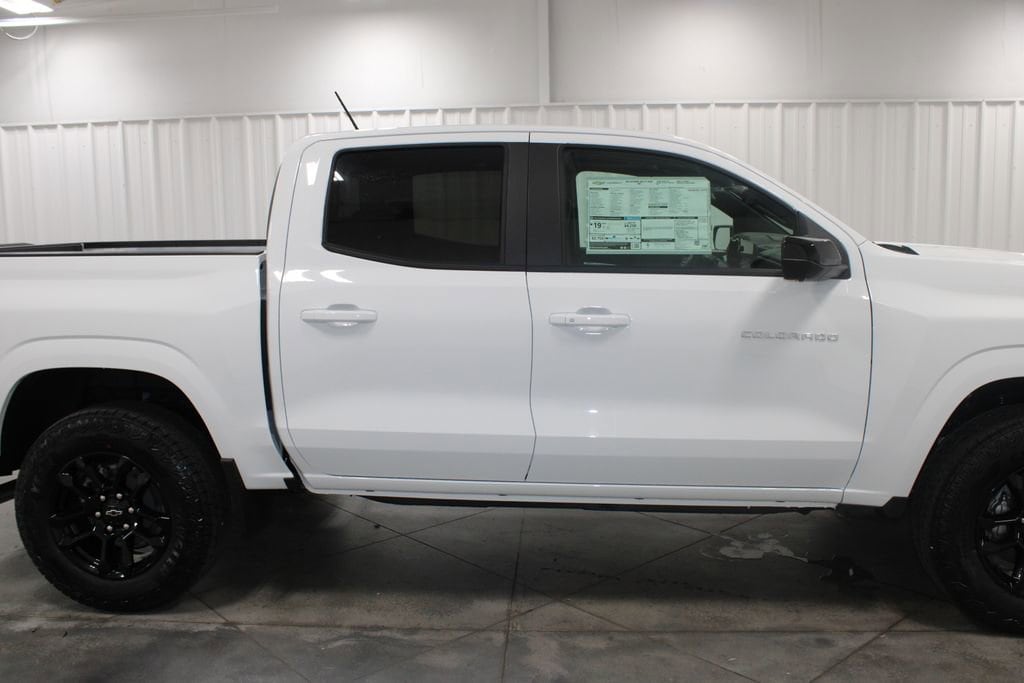 2025 Chevrolet Colorado Z71 - Photo 11